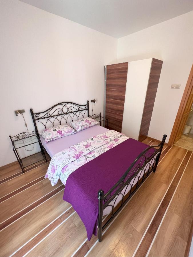 Apartmani Palme Фунтана Екстер'єр фото