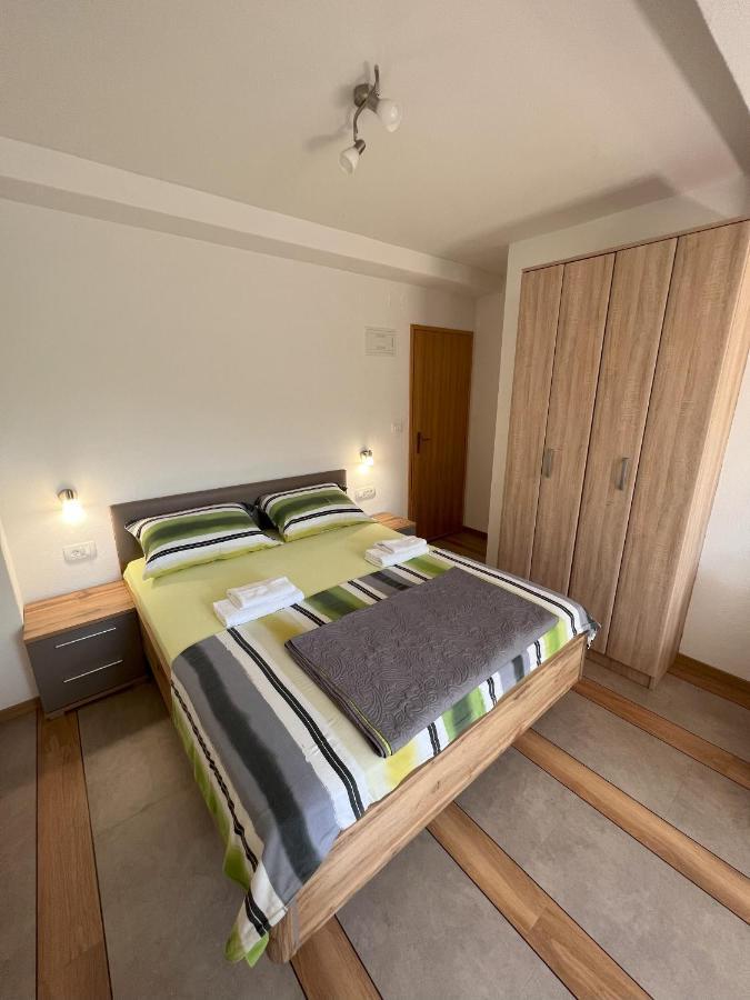 Apartmani Palme Фунтана Екстер'єр фото